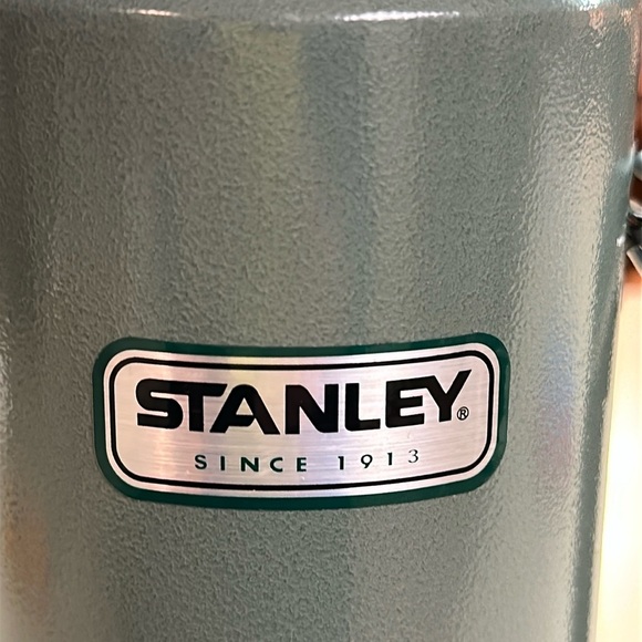Stanley Classic Vacuum Insulated Wide Mouth Bottle Thermos Stainless Steel 1 L - Picture 4 of 7
